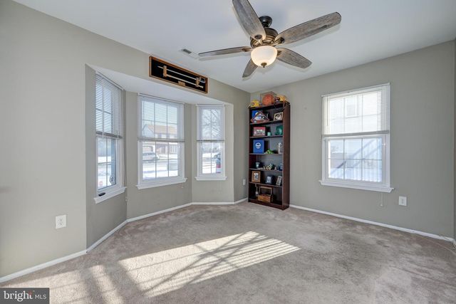 48 LONGHURST RD, Marlton, NJ 08053