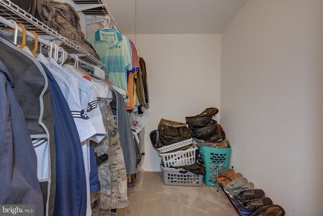 48 LONGHURST RD, Marlton, NJ 08053