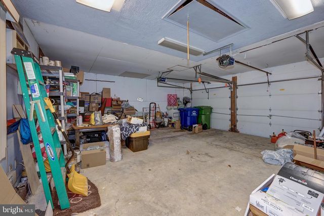 48 LONGHURST RD, Marlton, NJ 08053