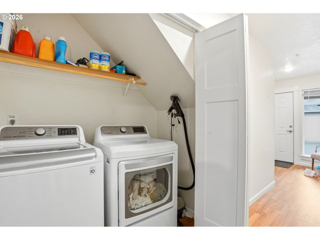 427 HARRIS Ln 14, Oregon City, OR 97045