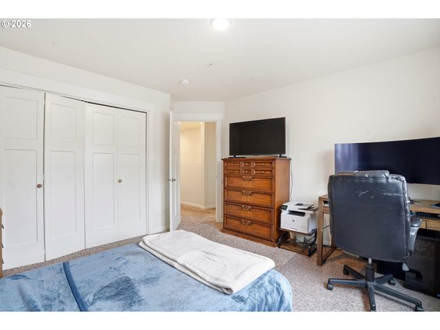 427 HARRIS Ln 14, Oregon City, OR 97045