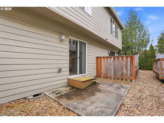 427 HARRIS Ln 14, Oregon City, OR 97045