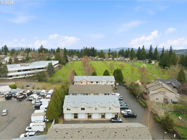 427 HARRIS Ln 14, Oregon City, OR 97045