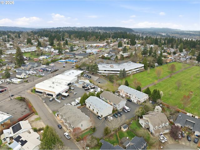 427 HARRIS Ln 14, Oregon City, OR 97045