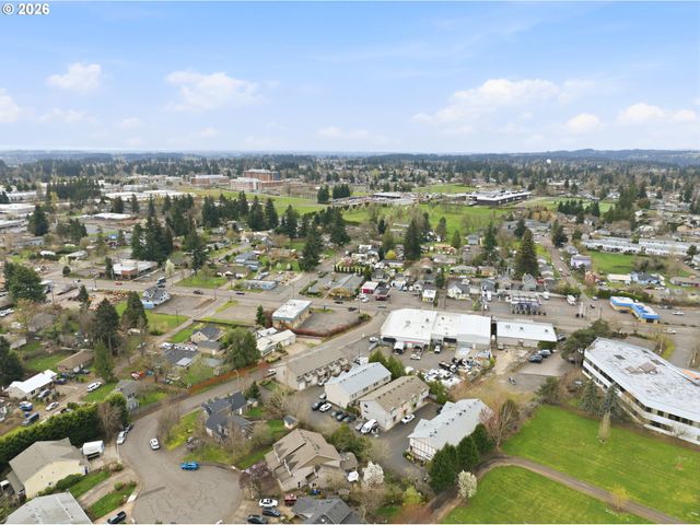 427 HARRIS Ln 14, Oregon City, OR 97045