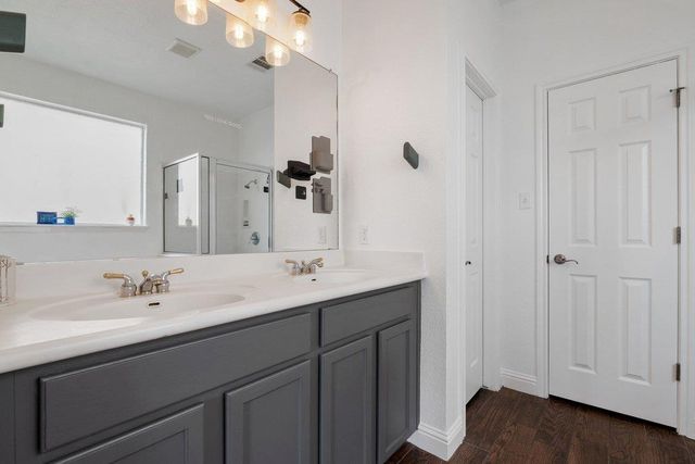 1819 Village Oak CT, Austin, TX 78704