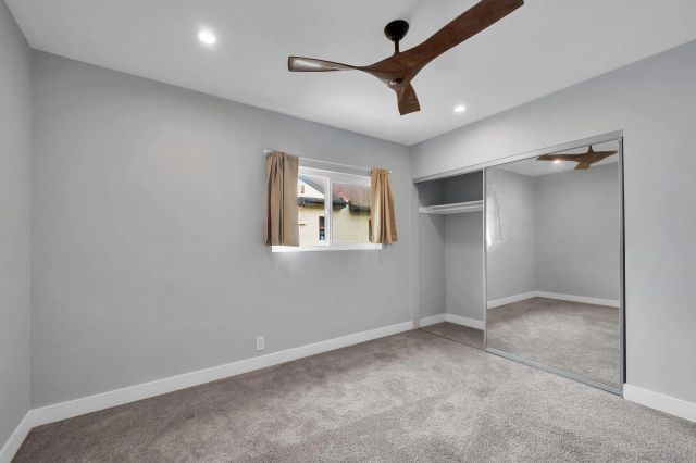 1235 River Glen Row 83, San Diego, CA 92111