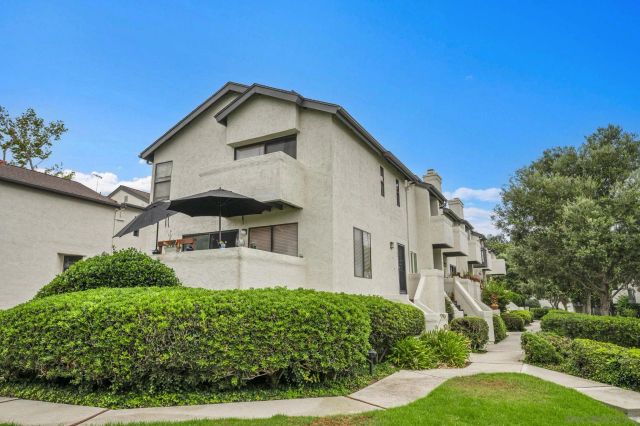 1235 River Glen Row 83, San Diego, CA 92111