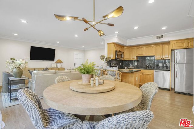 837 Lincoln Boulevard 3, Santa Monica, CA 90403