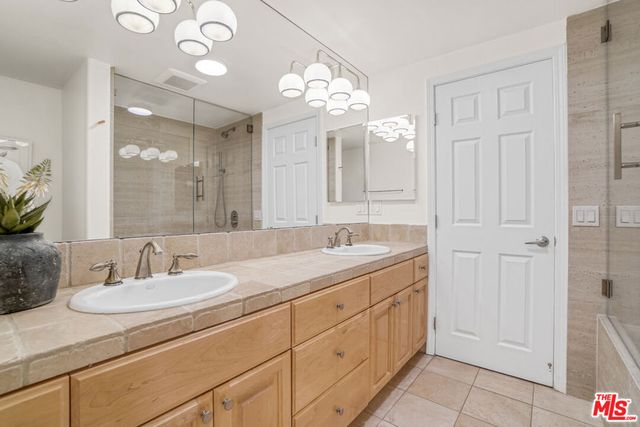 837 Lincoln Boulevard 3, Santa Monica, CA 90403