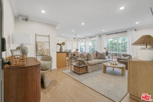 837 Lincoln Boulevard 3, Santa Monica, CA 90403