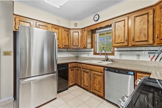 1640 Wolf Springs Road, Harrison, AR 72601