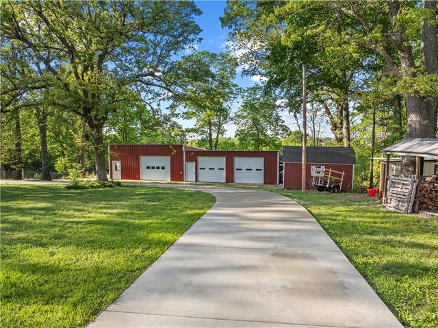 1640 Wolf Springs Road, Harrison, AR 72601