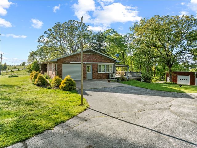 1640 Wolf Springs Road, Harrison, AR 72601