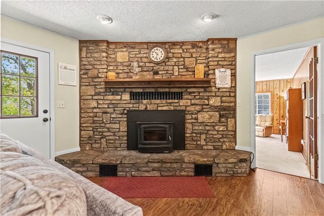1640 Wolf Springs Road, Harrison, AR 72601