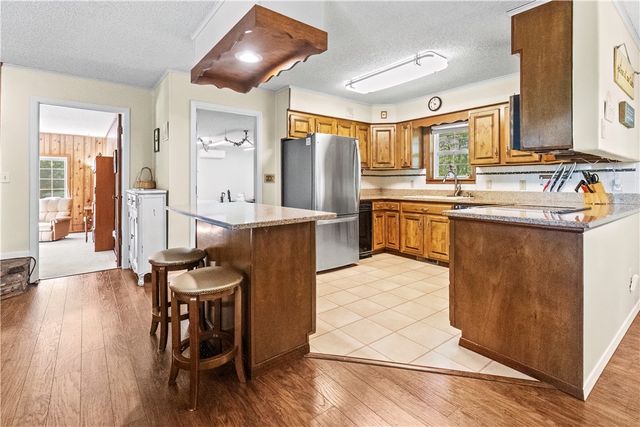 1640 Wolf Springs Road, Harrison, AR 72601