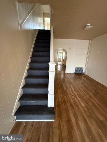 608 POINT STREET, Camden, NJ 08102