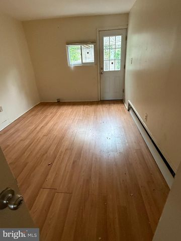 608 POINT STREET, Camden, NJ 08102