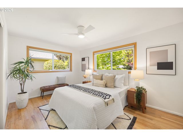 12320 Sw TREMONT St, Portland, OR 97225