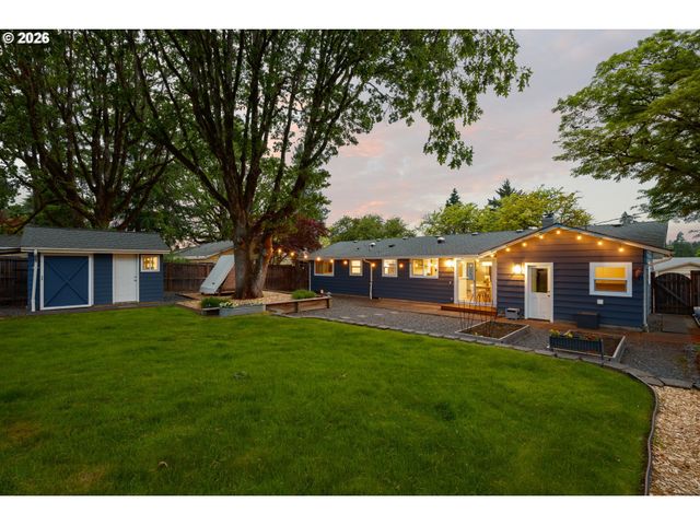 12320 Sw TREMONT St, Portland, OR 97225