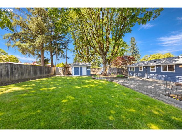 12320 Sw TREMONT St, Portland, OR 97225