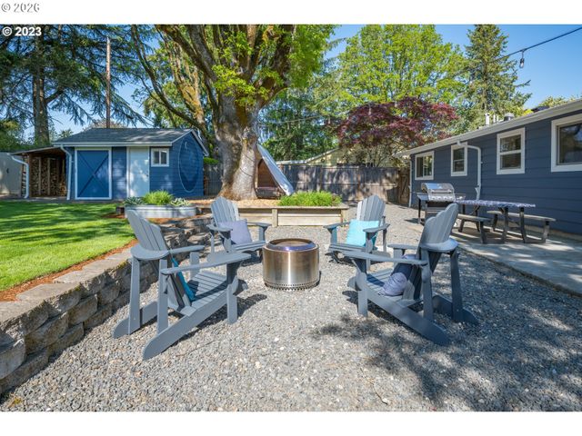 12320 Sw TREMONT St, Portland, OR 97225