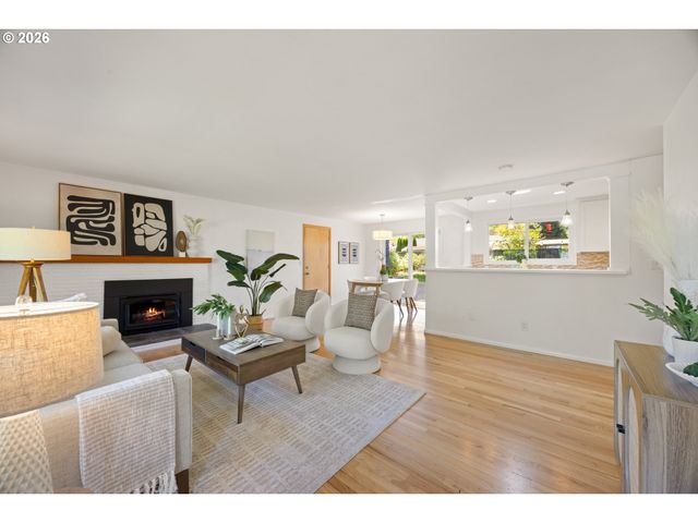 12320 Sw TREMONT St, Portland, OR 97225