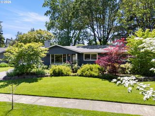 12320 Sw TREMONT St, Portland, OR 97225