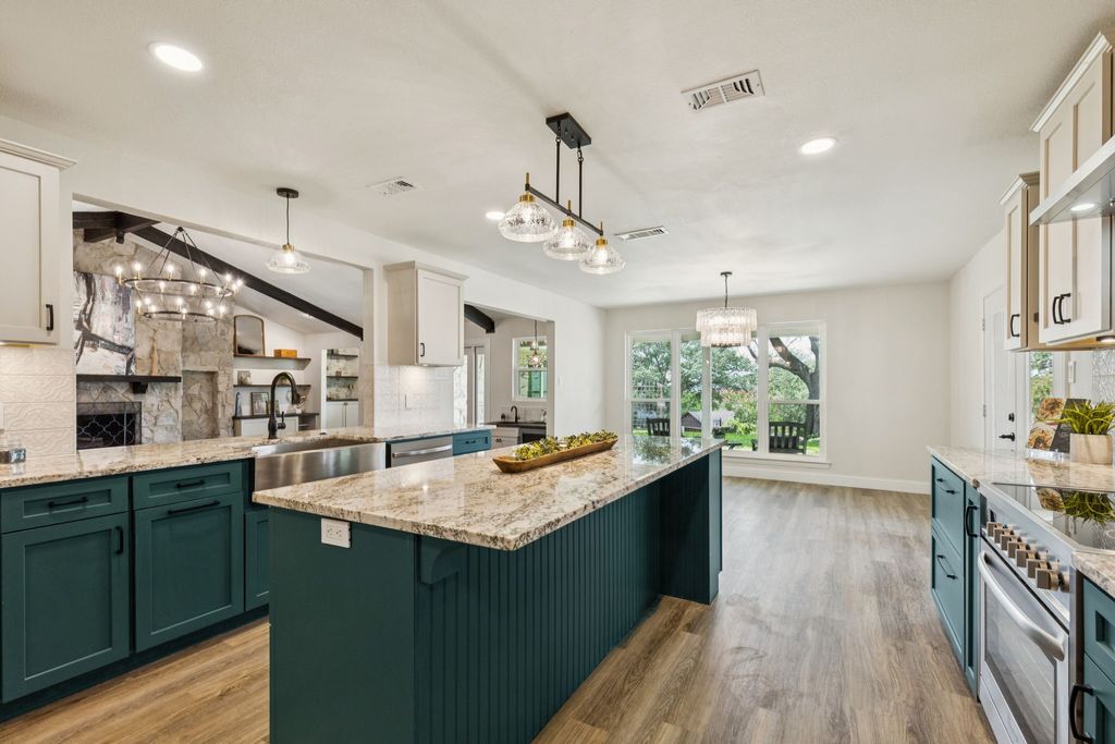 7408 Golf Club Drive, Fort Worth, TX 76179