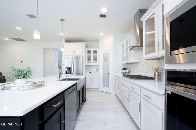 3805 Fix Place, El Paso, TX 79928