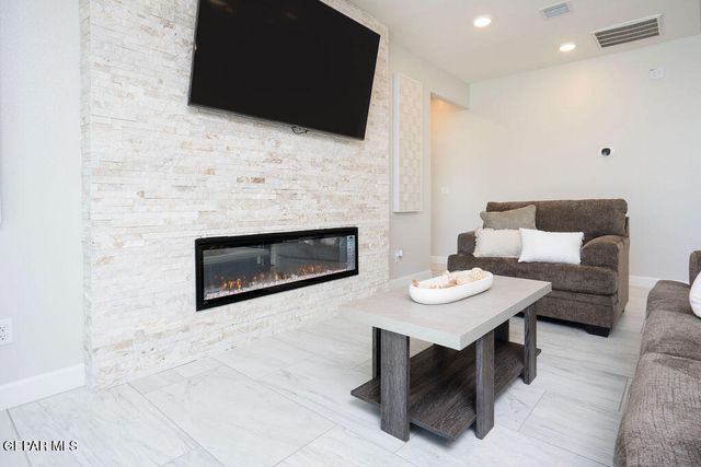 3805 Fix Place, El Paso, TX 79928