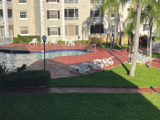 2880 N Oakland Forest Dr 209, Oakland Park, FL 33309