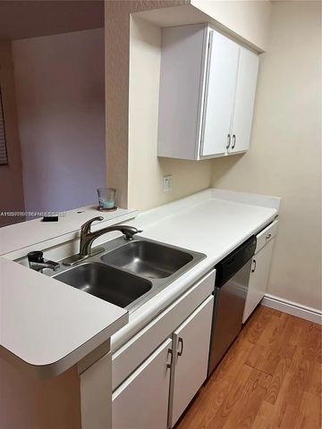 2880 N Oakland Forest Dr 209, Oakland Park, FL 33309