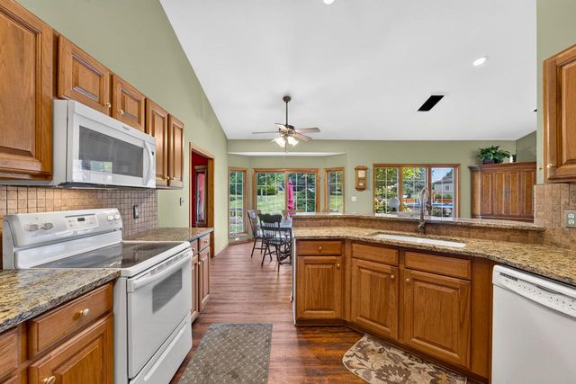 4372 113th STREET, Pleasant Prairie, WI 53158