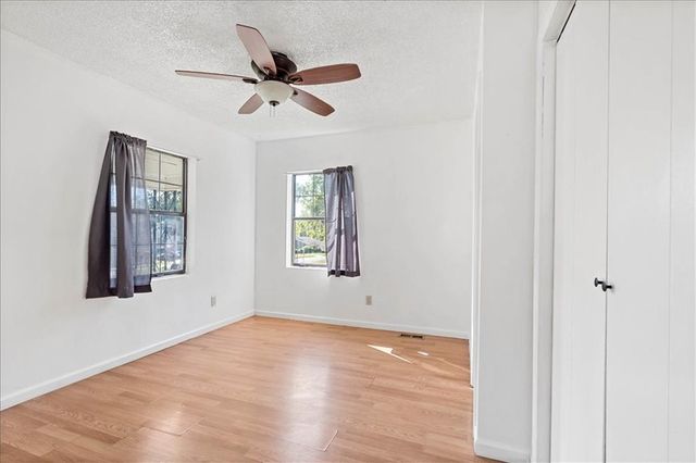 1900 Ewing Avenue, Kansas City, MO 64126