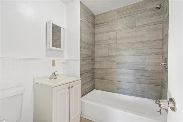 1900 Ewing Avenue, Kansas City, MO 64126