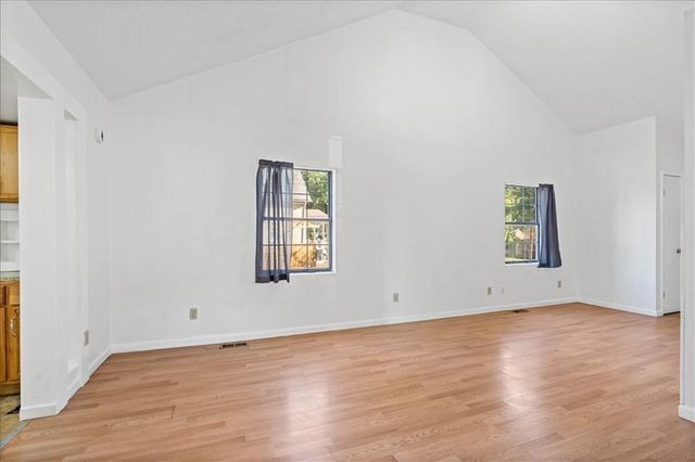 1900 Ewing Avenue, Kansas City, MO 64126