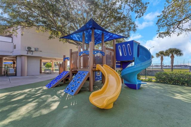 3107 CLINTON STREET S, Gulfport, FL 33707