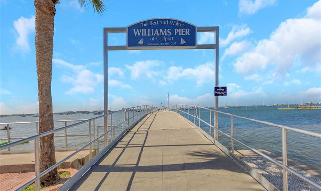 3107 CLINTON STREET S, Gulfport, FL 33707