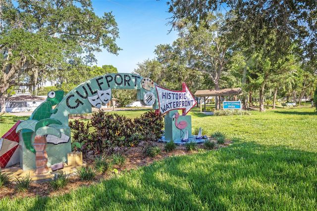 3107 CLINTON STREET S, Gulfport, FL 33707