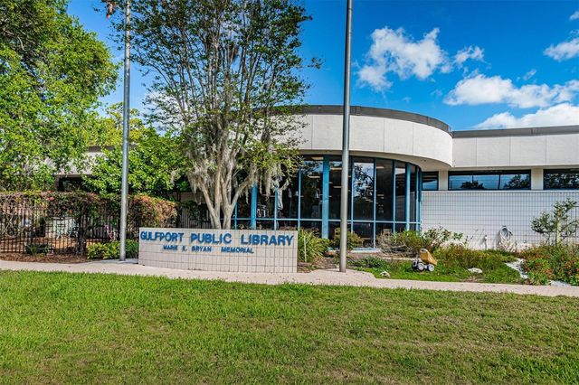 3107 CLINTON STREET S, Gulfport, FL 33707