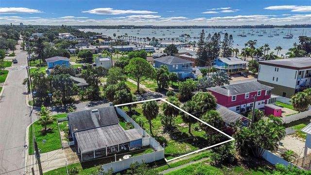 3107 CLINTON STREET S, Gulfport, FL 33707