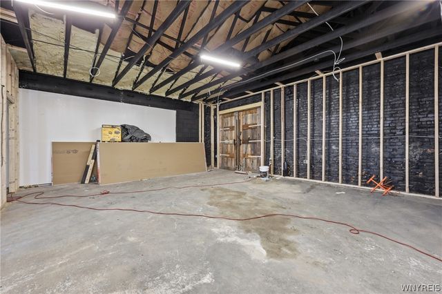 688 East Eagle Street N, Buffalo, NY 14210