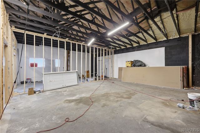 688 East Eagle Street N, Buffalo, NY 14210