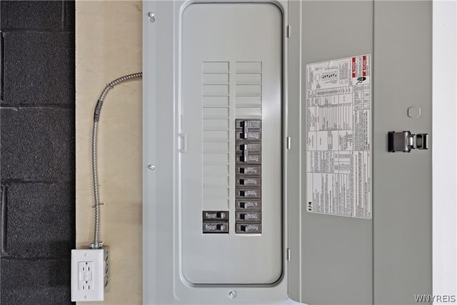 688 East Eagle Street N, Buffalo, NY 14210