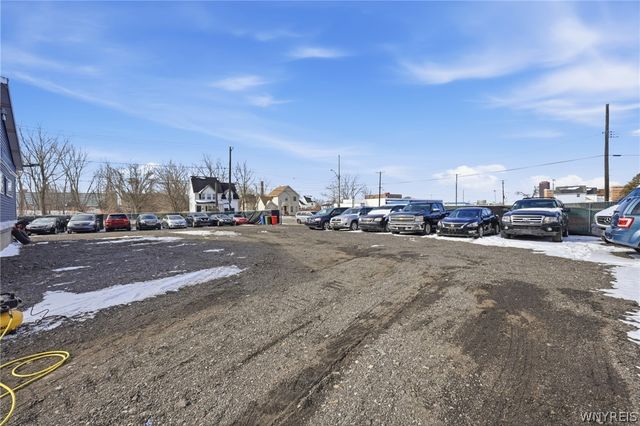 688 East Eagle Street N, Buffalo, NY 14210