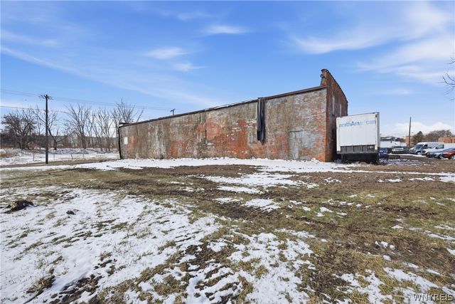 688 East Eagle Street N, Buffalo, NY 14210