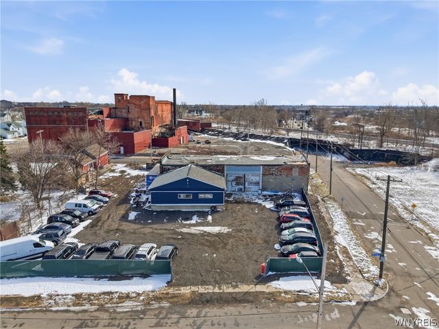 688 East Eagle Street N, Buffalo, NY 14210