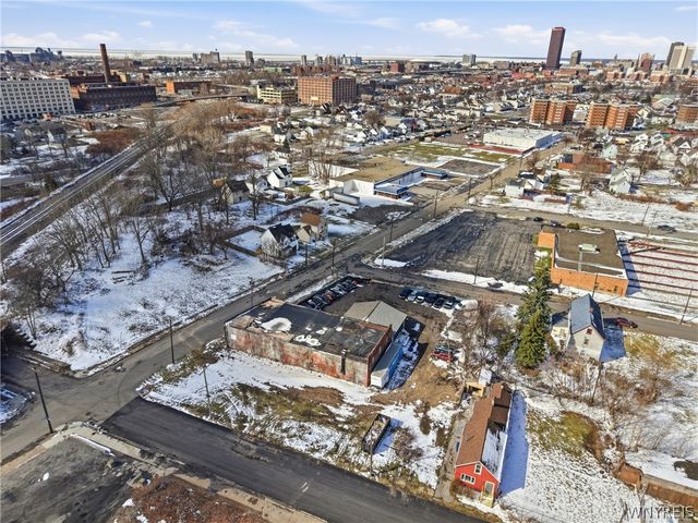 688 East Eagle Street N, Buffalo, NY 14210