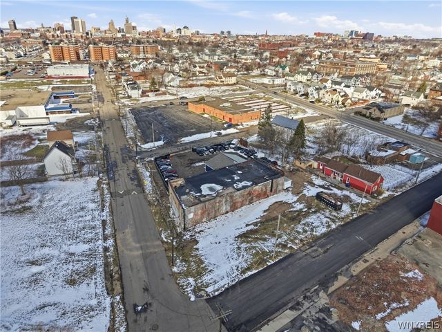 688 East Eagle Street N, Buffalo, NY 14210